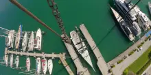 Come si albera un maxi yacht, istruzioni per l'uso