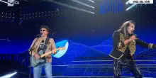 Tale e Quale Show, Flavio Insinna e Gabriele Cirilli sono Piero Pelù e Edoardo Bennato