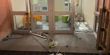 Liceo devastato da neofascisti armati di spranghe, indaga la Digos