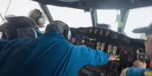 Turbolenze estreme a bordo dell’aereo degli Hurricane Hunters in volo dentro l'uragano Melissa