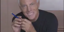 E' morto Giorgio Armani, re della moda: dalla giacca destrutturata a look da Oscar in stile italiano