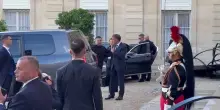 Il presidente ucraino Zelensky lascia l'Eliseo a Parigi