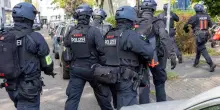 Essen (Germania), Insegnante accoltellata da uno studente, la polizia ferisce e arresta l'aggressore