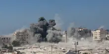 Israele distrugge il "grattacielo" Mushtaha a Gaza City: "Hamas lo usava per condurre attacchi"