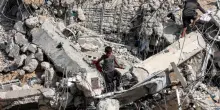 Idf ordina evacuazione da Gaza City, 6 civili uccisi in un raid su una scuola rifugio