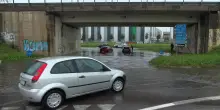 Maltempo, auto bloccate in sottopasso tra Grassobbio e Zanica