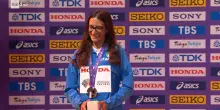 Mondiali atletica, la premiazione di Nadia Battocletti, medaglia d'argento nei 10.000 metri