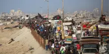 Prosegue l’operazione dell'Idf: “400mila persone hanno lasciato Gaza City". L'Ue sanziona Israele