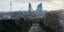 F1, GP dell'Azerbaijan: doppietta Ferrari nelle seconde libere, Hamilton primo davanti a Leclerc