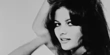 Gli scatti inediti di Claudia Cardinale, una bellezza senza tempo: foto
