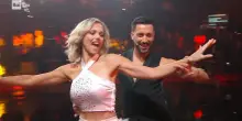 Ballando con le Stelle, Francesca Fialdini-Giovanni Pernice vincono la prima puntata