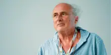 Addio a Stefano Benni, scrittore poliedrico, capace di ironia e profondità, Aveva 78 anni
