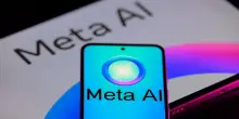 Sexting e intelligenze artificiali, il nuovo (e pericoloso) fenomeno social