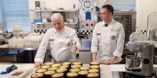 E Iginio Massari spiega agli inglesi come si prepara (e si gusta) il panettone