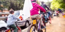 Mobilità urbana a misura di bambini: Parigi guida l’Europa, l’Italia resta indietro