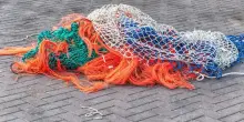 Un nylon biodegrabile? Tenace come quello normale, ma si decompone del 92% in mare