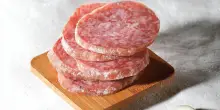 Il ciauscolo, il paté da tagliere: riconosciuto il Consorzio che tutela l’Igp