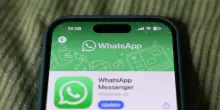 WhatsApp, cosa significa il messaggio “Aggiungi la tua mail”