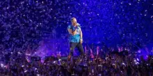 I Coldplay ristampano i loro vinili con rifiuti di plastica riciclata