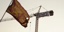 "Tassare i ricchi per ridare al pianeta", XR come Robin Hood contro Bezos e i miliardari
