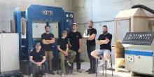 Sedie e tavoli dagli scarti della birra