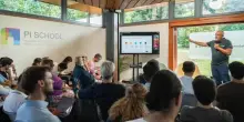 Il piano di un’IA italiana per battere gli scienziati da 100 milioni di dollari della Silicon Valley