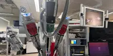 Per la prima volta un robot chirurgo ha completato in autonomia un intero intervento