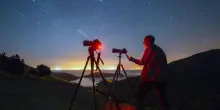 Come vedere e fotografare le stelle con il telefono nella notte di San Lorenzo