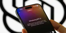 Rivolta degli utenti contro ChatGPT 5: OpenAi riattiva i vecchi modelli