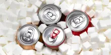 Bevande zuccherate, tra gli effetti del troppo consumo non ci sono solo diabete e obesità