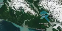 Alaska, il ghiacciaio si scioglie e emerge una nuova isola