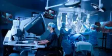 Biotech e robot in sala operatoria. Ecco la medicina del futuro