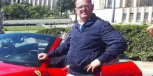 Schiacciato da un’auto impilata, muore operaio di un’autodemolizione. Lutto cittadino a Massafra