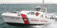 Taranto, escono in barca e non fanno ritorno: 3 persone disperse in mare. Ricerche in corso