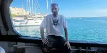 Rientra in Italia Tony Lapiccirella: l’attivista barese bloccato con gli aiuti umanitari per Gaza