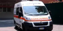 Al lavoro di Ferragosto, operatore ecologico muore a Manduria travolto da una moto: aveva 53 anni
