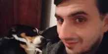 L’influencer senza dimora che racconta sui social la vita di strada: “Vi spiego come aiutarci”