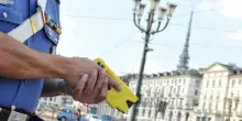 Morì dopo le scariche di taser: trovate delle tracce di cocaina nel sangue
