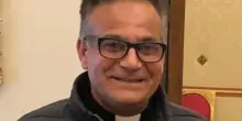 Abusi su un chierichetto minorenne, don Andrea Melis condannato a 10 anni
