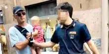 Francis Kaufman il 3 giugno picchiato in un bar mentre era con moglie e figlia: la lite in un video
