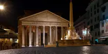 Cade dal muro del Pantheon, morto turista giapponese