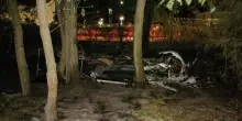 Roulotte a fuoco nella notte, fiamme a presidio No Tav