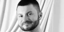 Muore al fronte il giovane attore ucraino Kovtun: “Voleva proteggere la nostra libertà e il Paese”