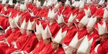 "Intra Omnes": dalla A di abusi alla V di vocazione, 26 parole per la Chiesa del futuro