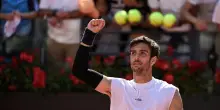 Internazionali di Roma in diretta, avanti Musetti e Passaro, ok anche Alcaraz. Fuori Darderi