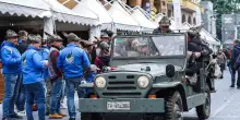 Cantano faccetta nera all’adunata nazionale: alpini ancora nella bufera