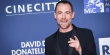 Elio Germano risponde a Giuli: “Inquieta che un ministro attacchi un cittadino”