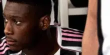 Juventus, dopo lo sponsor ecco la nuova maglia: è bianca, nera e rosa. Debutterà con l'Udinese