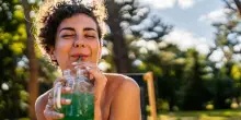 Gli Zoomer italiani tirano la cinghia in cerca del benessere