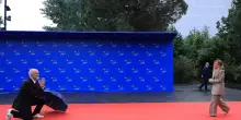 La premier: “Noi coerenti, non mandiamo truppe”. Macron: basta fake news